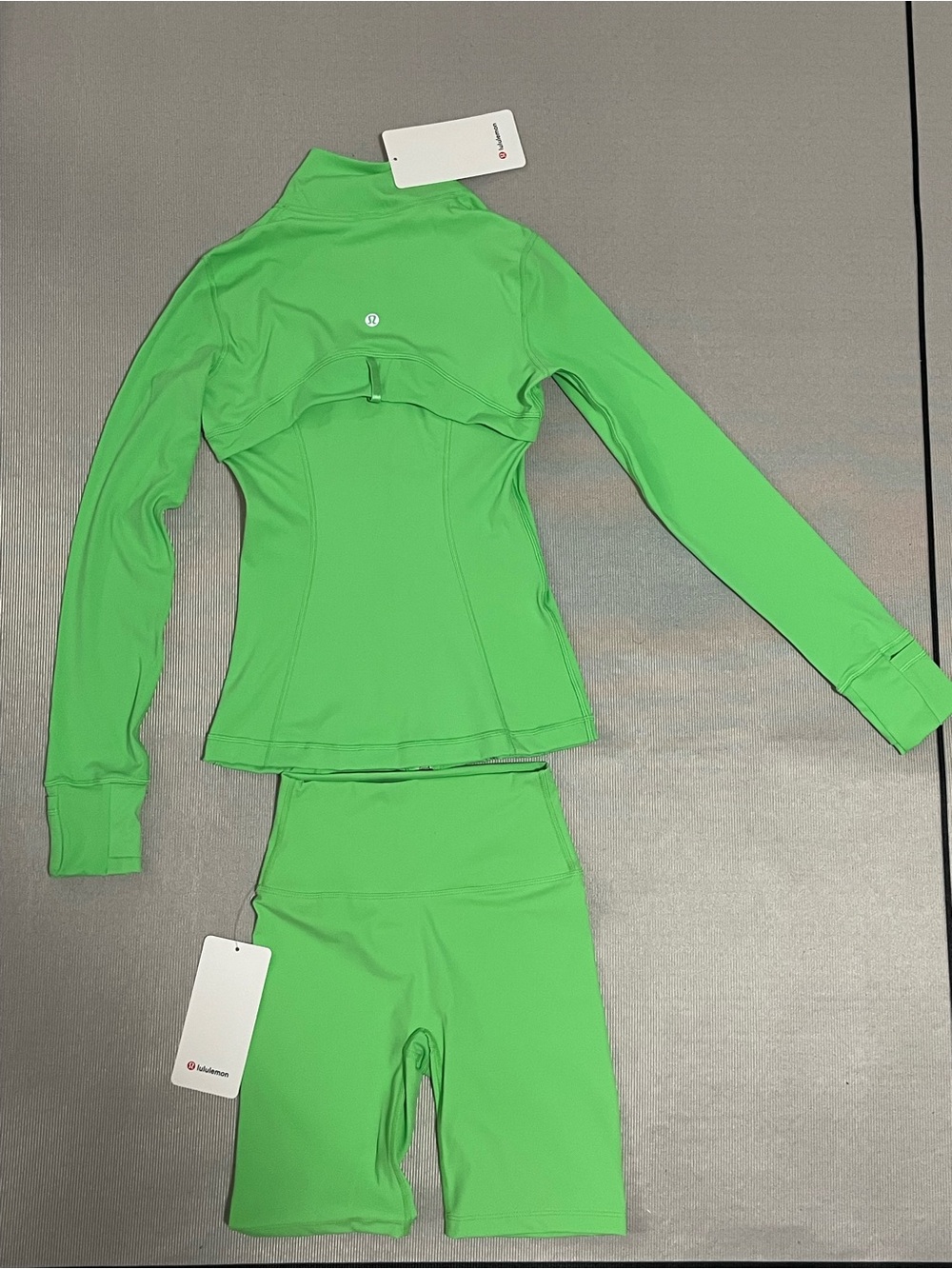 lululemon athletica Bright Green Zip-Up Bomber Jacket - Picture 2 of 6